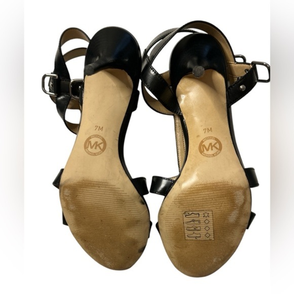 Michael Kors black, high heel sandal with front zipper, size 7. - Picture 5 of 6